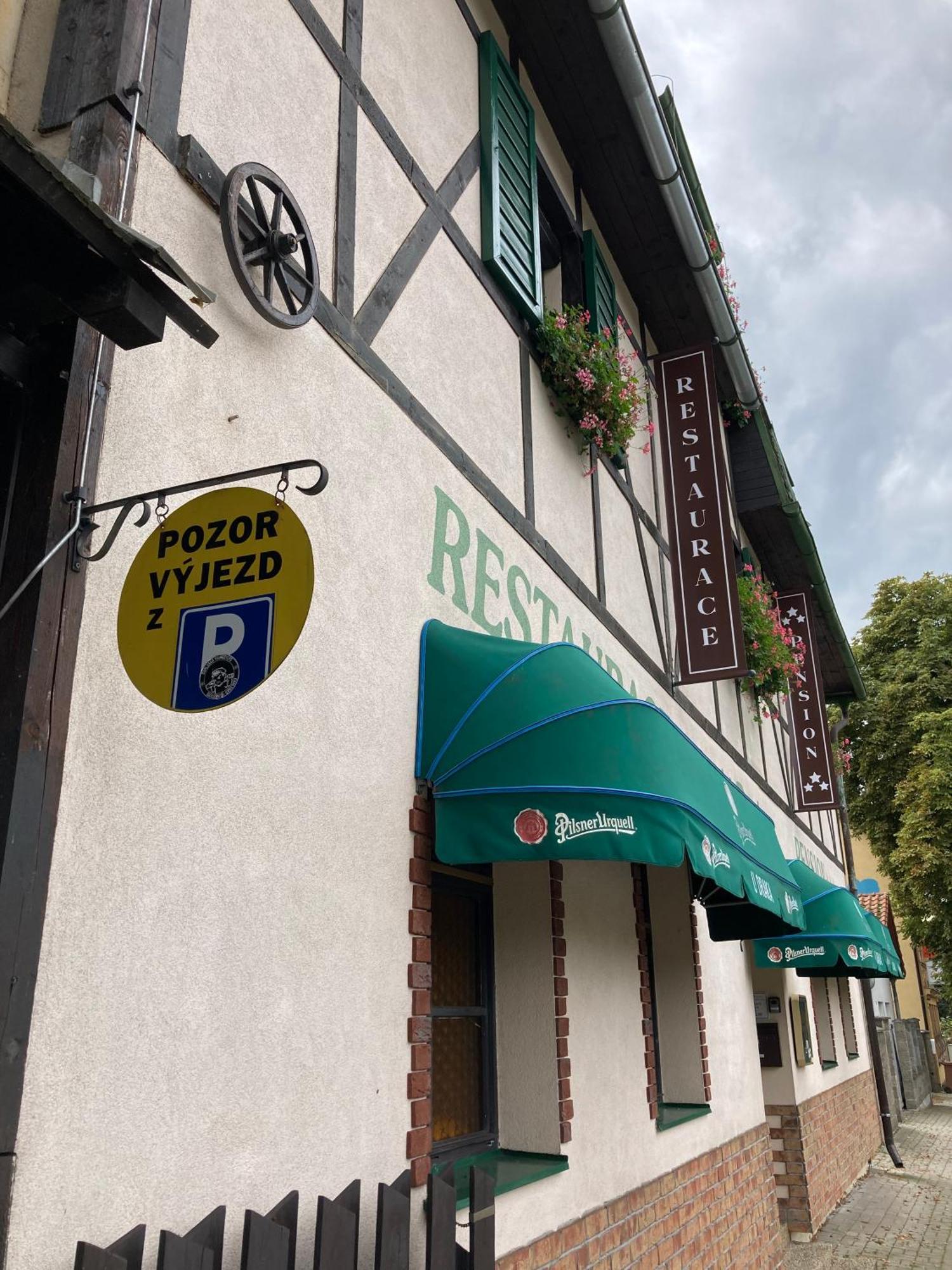 Pension U Draka Karlovy Vary Exterior photo
