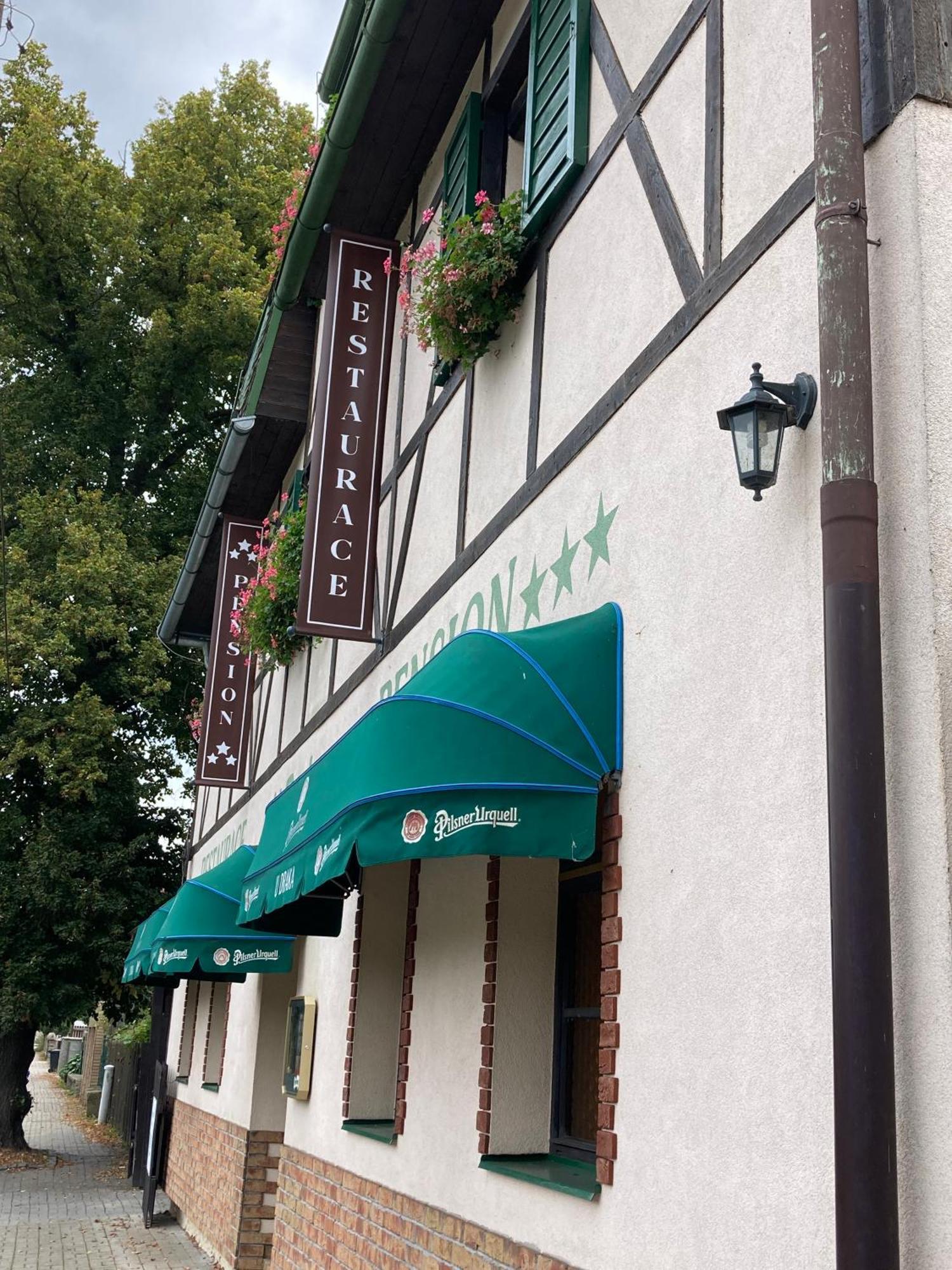 Pension U Draka Karlovy Vary Exterior photo